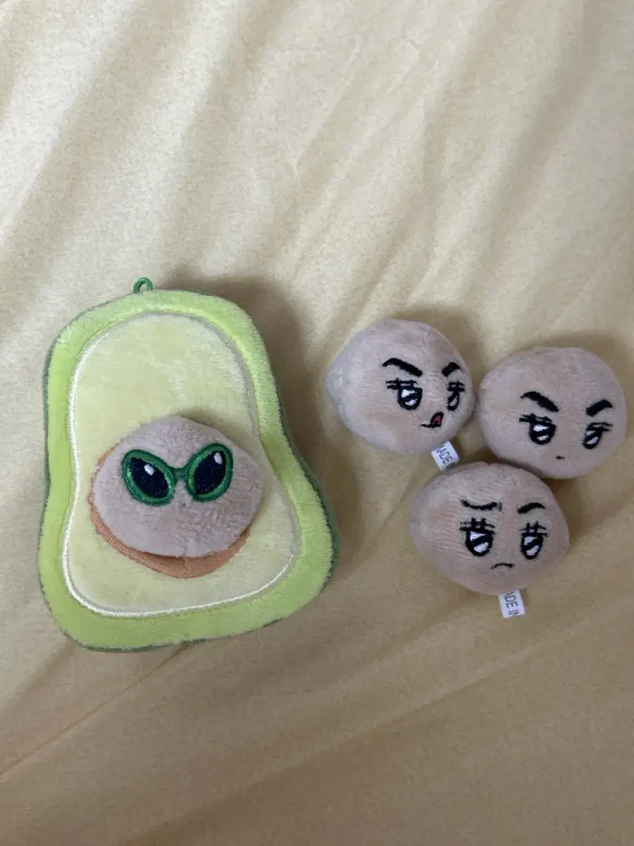 Seventeen Vernon Dolls Bubocado