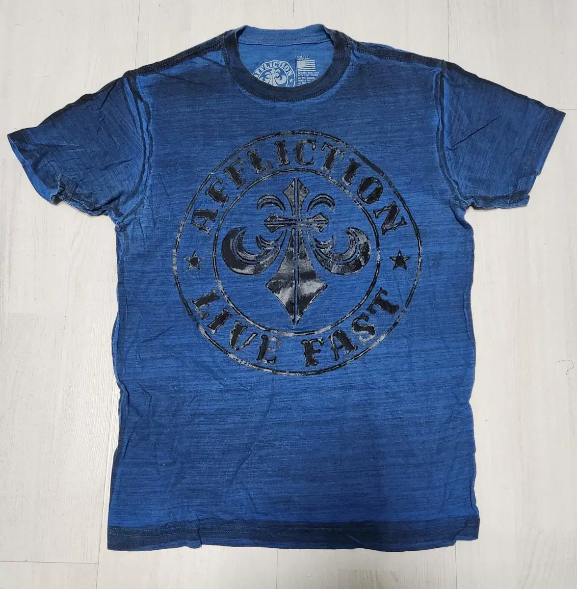 Affliction affliction S size short sleeve t-shirt deep blue sells.