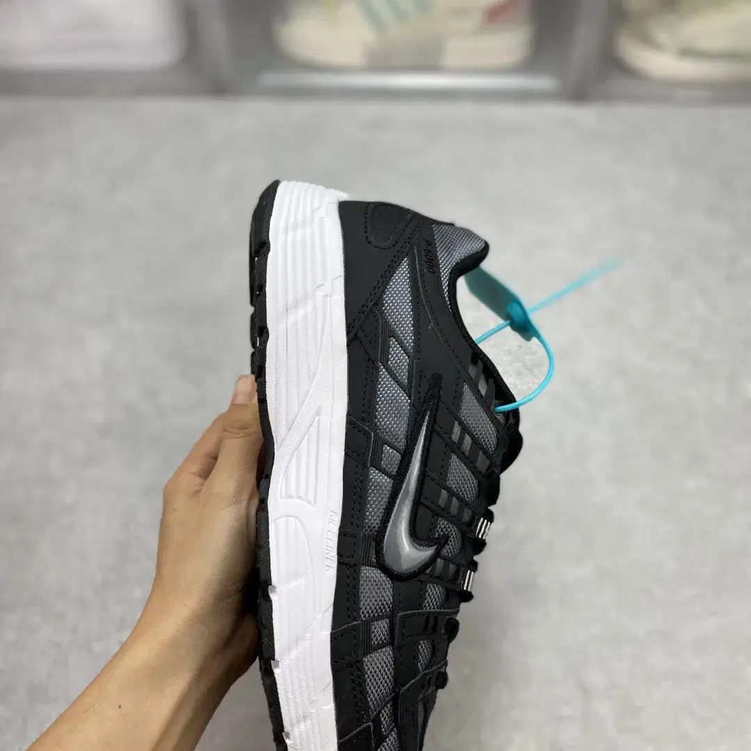 나이키 P-6000 블랙 NIKE 02-CD6404-003