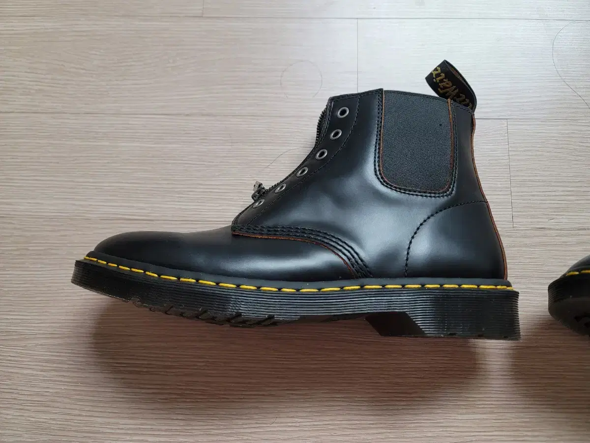 Dr.Martens boots 280. size UK9 sells