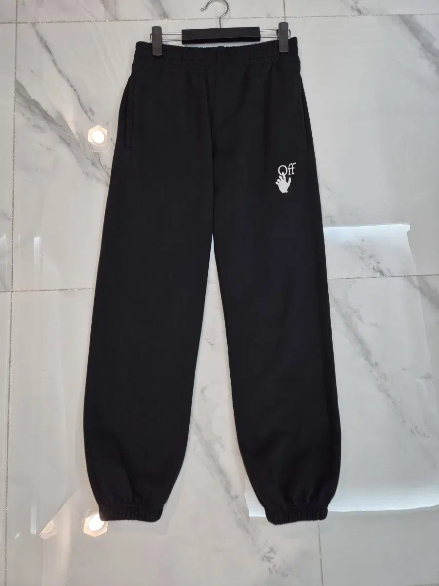 Off-white training joggers