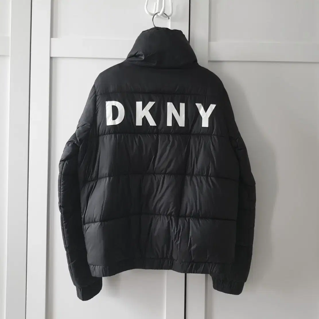 DKNY 블랙패딩 여자패딩