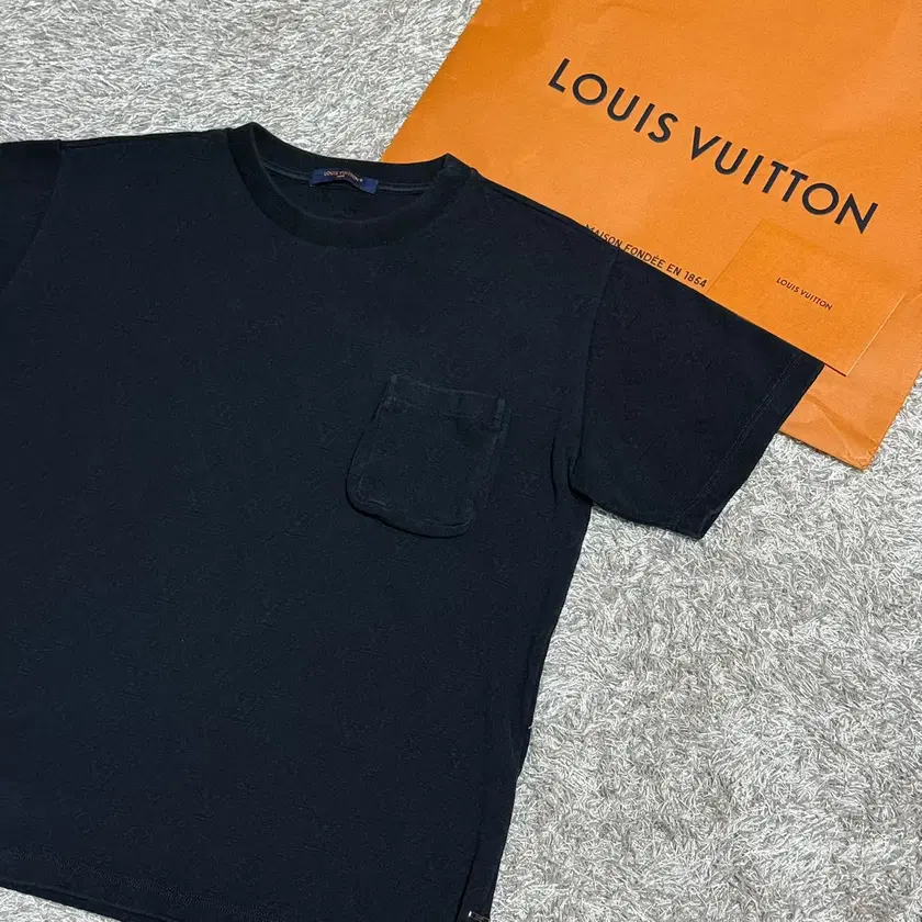 LOUIS VUITTON | 루이비통 [rio] Louis Vuitton 3D Monogram cignature Pocketed ...