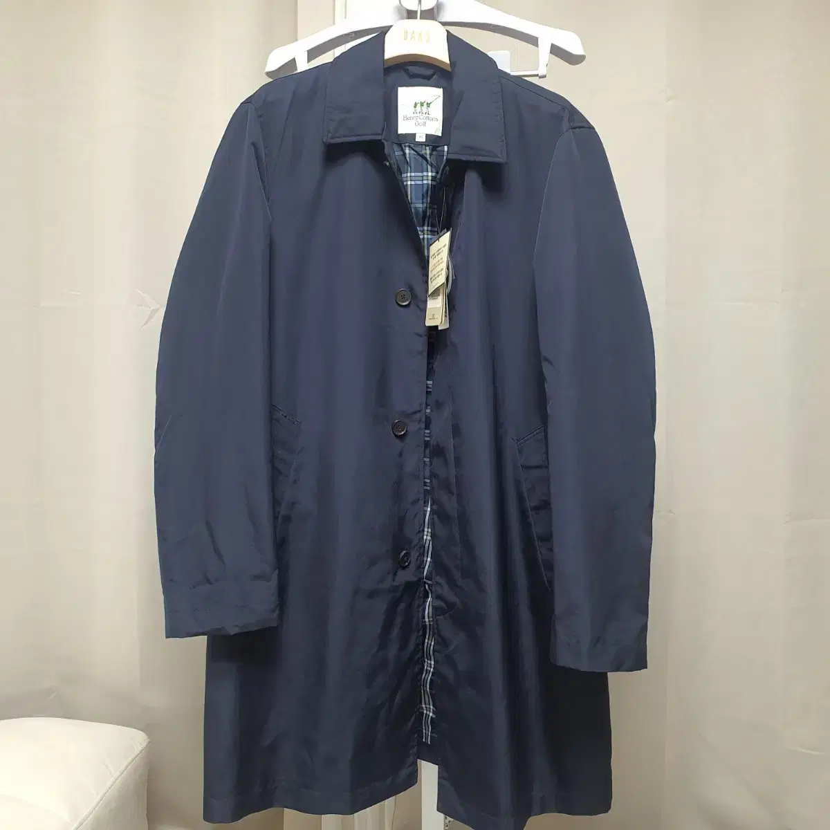 Selling henry cotton coat(105size)