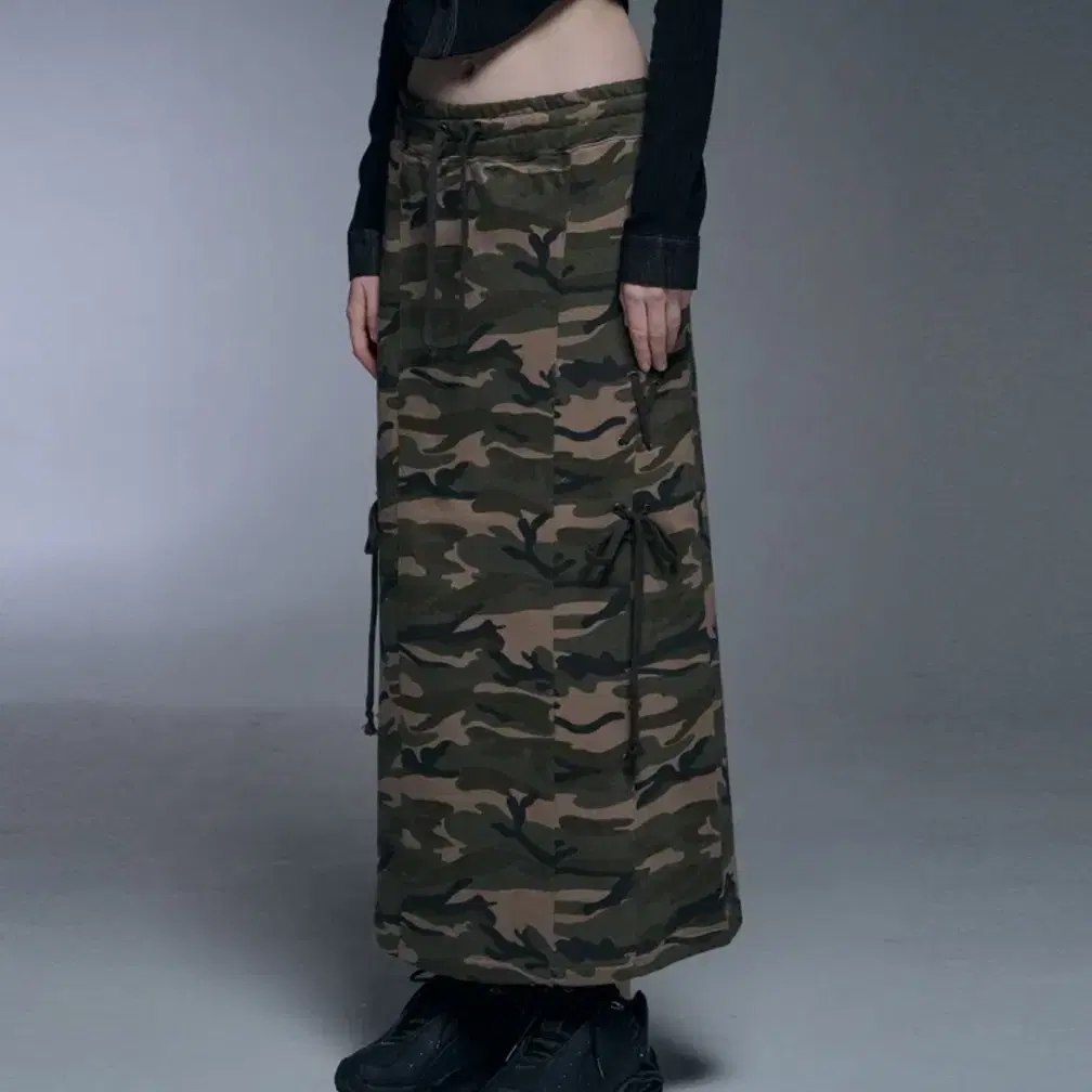 셋업엑스이 LACEUP MAXI SKIRT [CAMO]