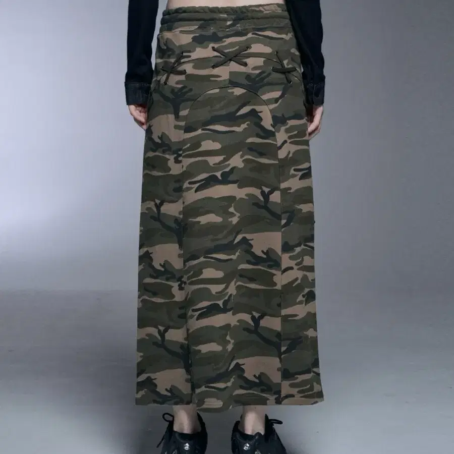 셋업엑스이 LACEUP MAXI SKIRT [CAMO]