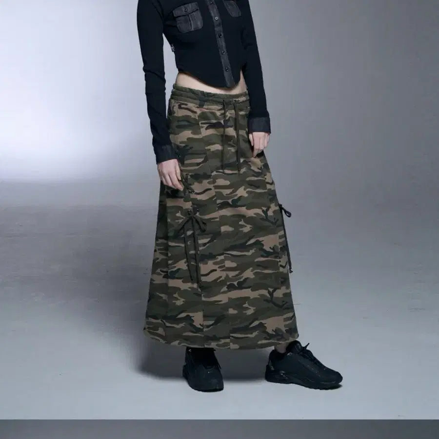 셋업엑스이 LACEUP MAXI SKIRT [CAMO]