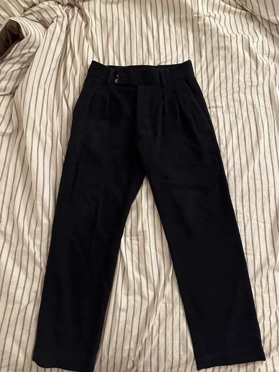 Avontade Corduroy Pants (S, 29-30)