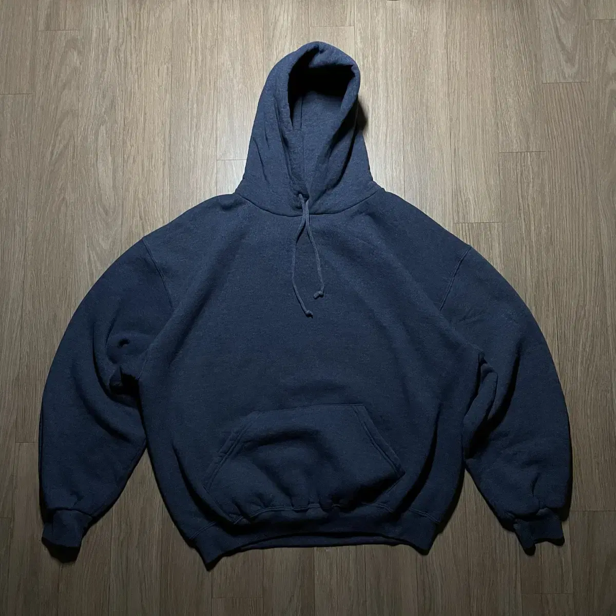 XL) 90s Russell Hoodie