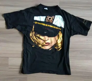 MADONNA THE GIRLIE SHOW 90's