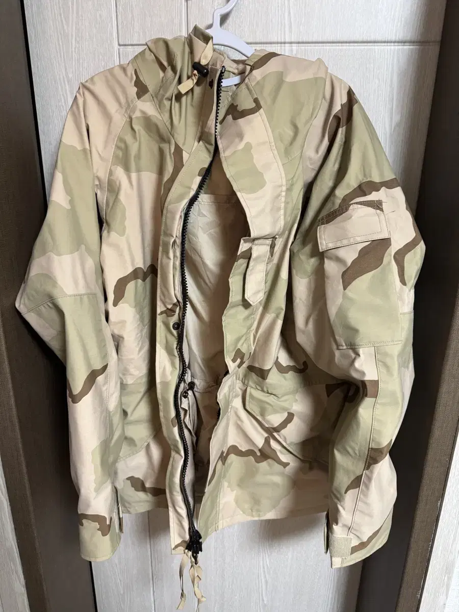 US Army Dcu Desert Tricolor Parka M-R Medium Regular