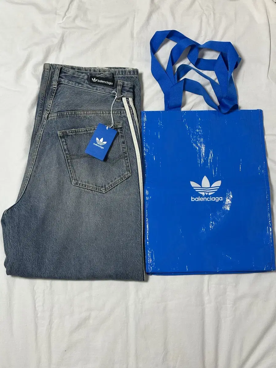 Balenciaga Adidas Large Exhaust Jin Light Blue XS