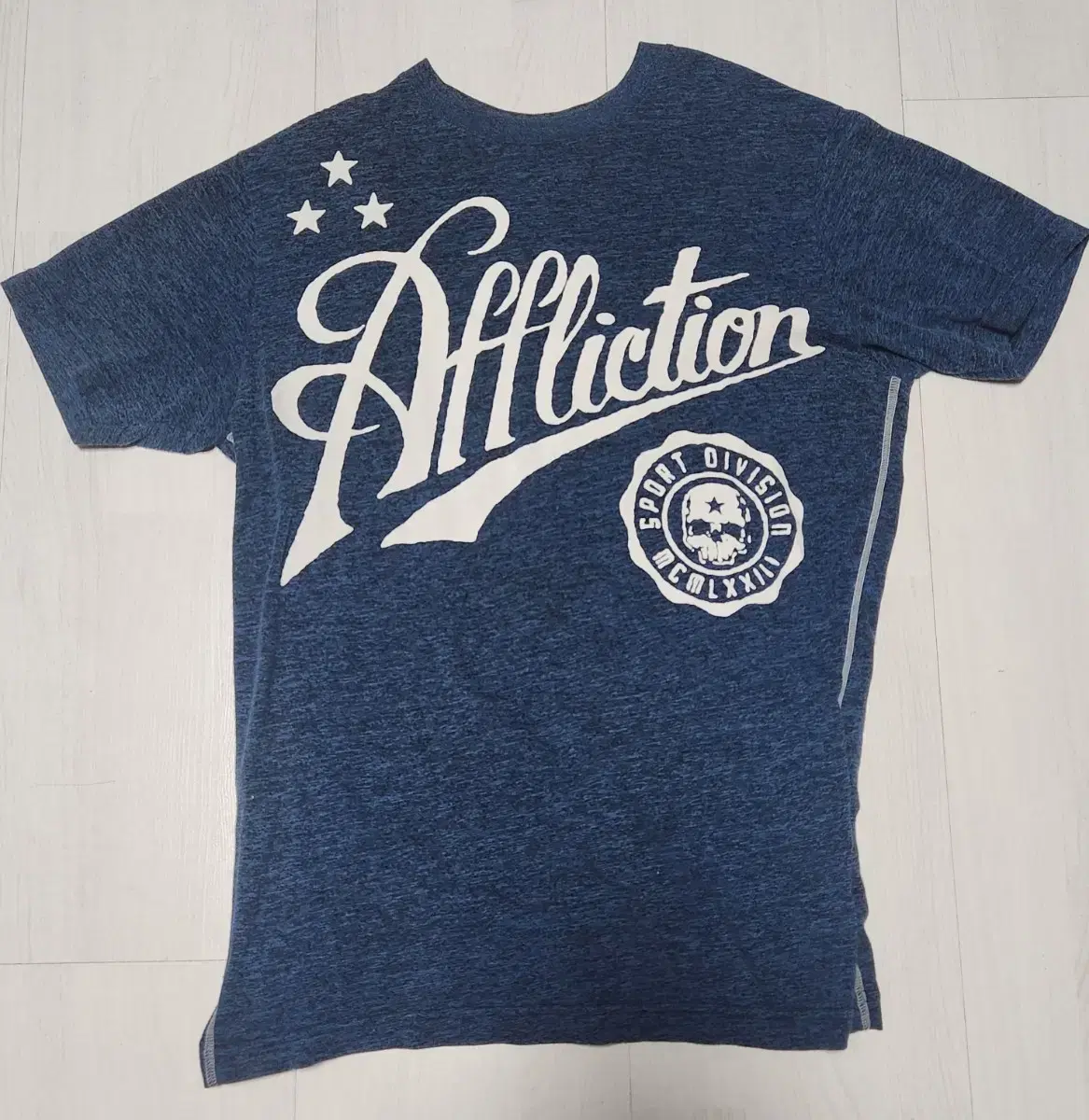 Affliction affliction S size short sleeve t-shirt bloo sport sells.