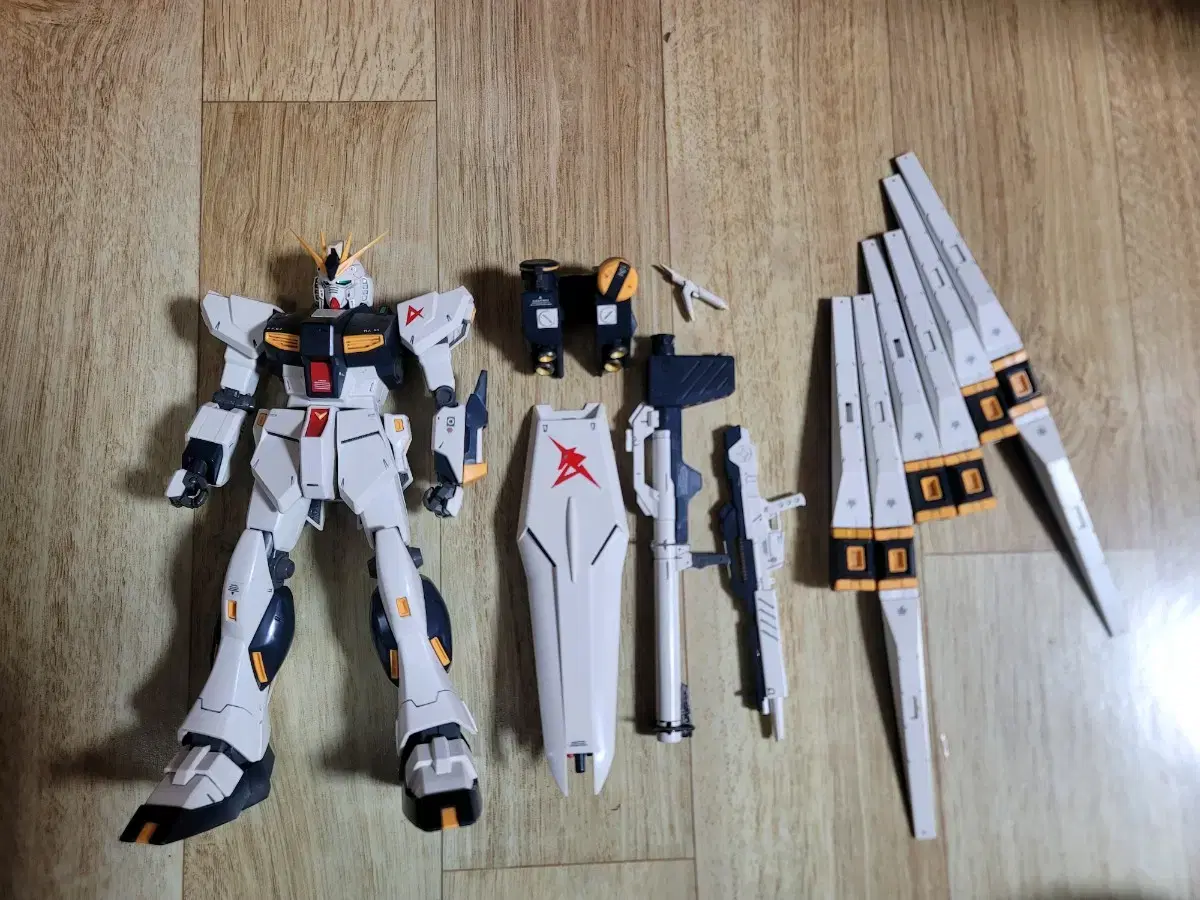 MG 1/100 뉴 건담 구판 건프라 프라모델 가조립