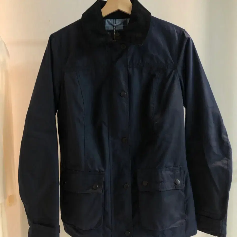 바버(Barbour) 왁스 누빔 재킷 UK8