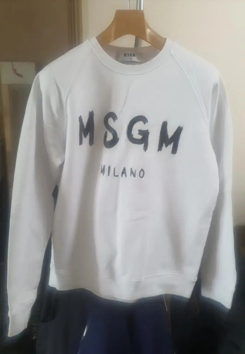 (Genuine) luxury T-shirtMSGM size