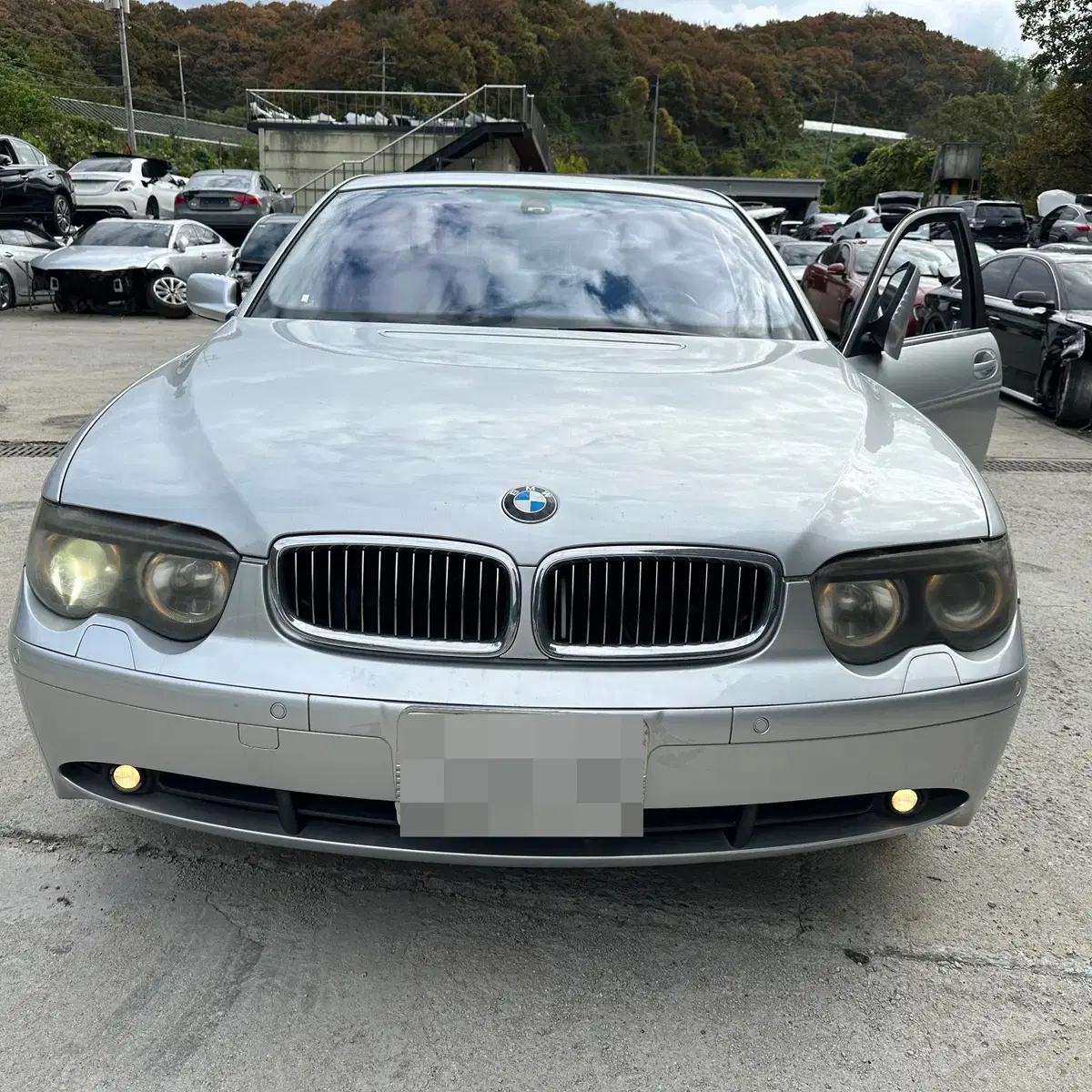 BMW 745i E65 전기형 2002년 M59824 분해 판매합니다