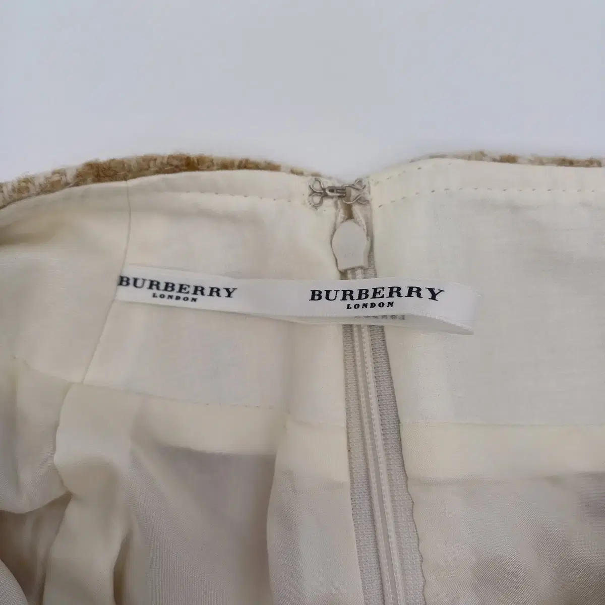 BURBERRY 버버리 기모 스커트 B0059