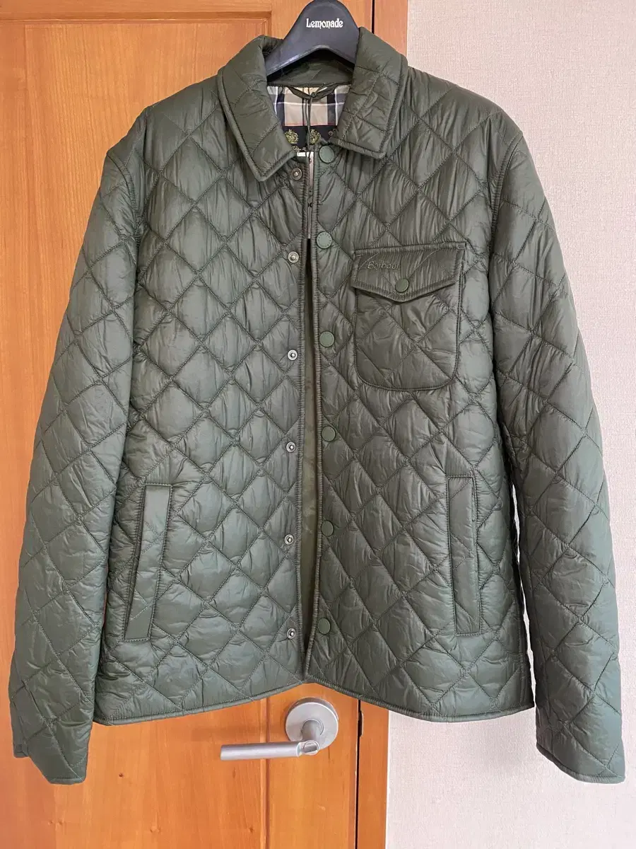 Barbour Quilted Jacket New Item M