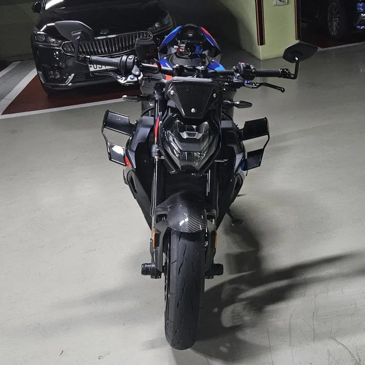 BMW 모토라드 M1000R 컴페티션