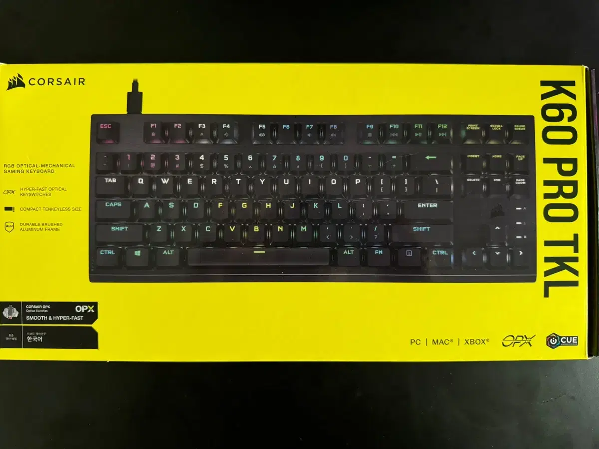 커세어 K60 OPX  TKL (텐키리스) 광적축 키보드 팝니다