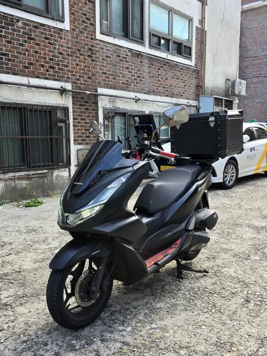 혼다 PCX125 21년식 ABS모델 배달세팅 판매합니다