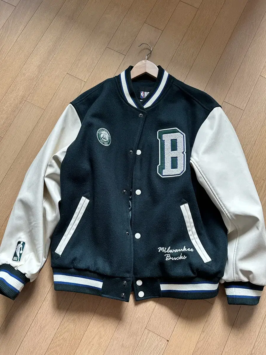 NBA Varsity Jacket (Bucks)