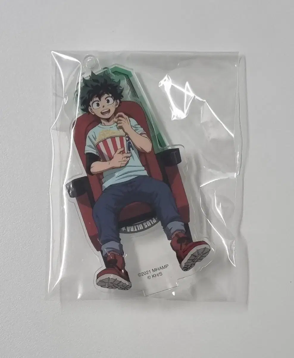 nahia.hiroaka.midoriya.deku.theater.themovie.chair.acrylic-stand-for-sale.