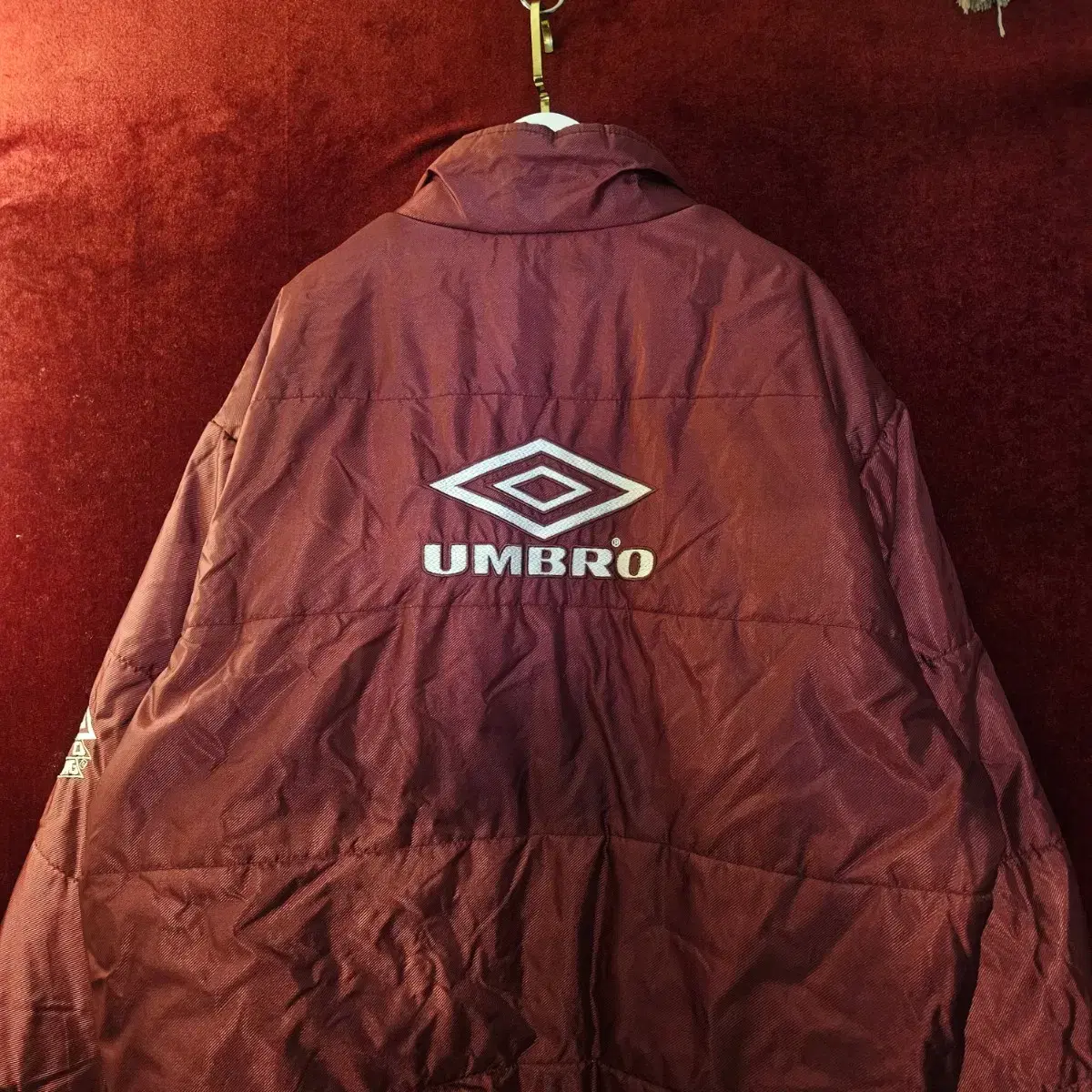 엄브로(UMBRO) 트레이너 윈터 풋볼 자켓  L size