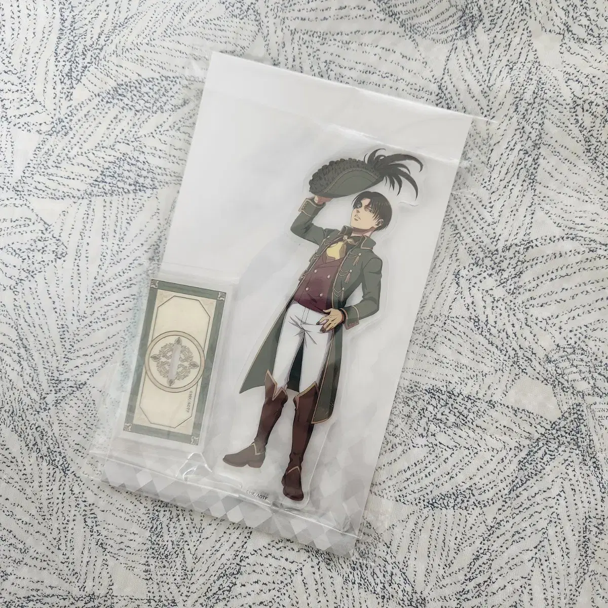 [Unsealed/Rare] Attack on Titan Levi's Prom Mask Acrylic