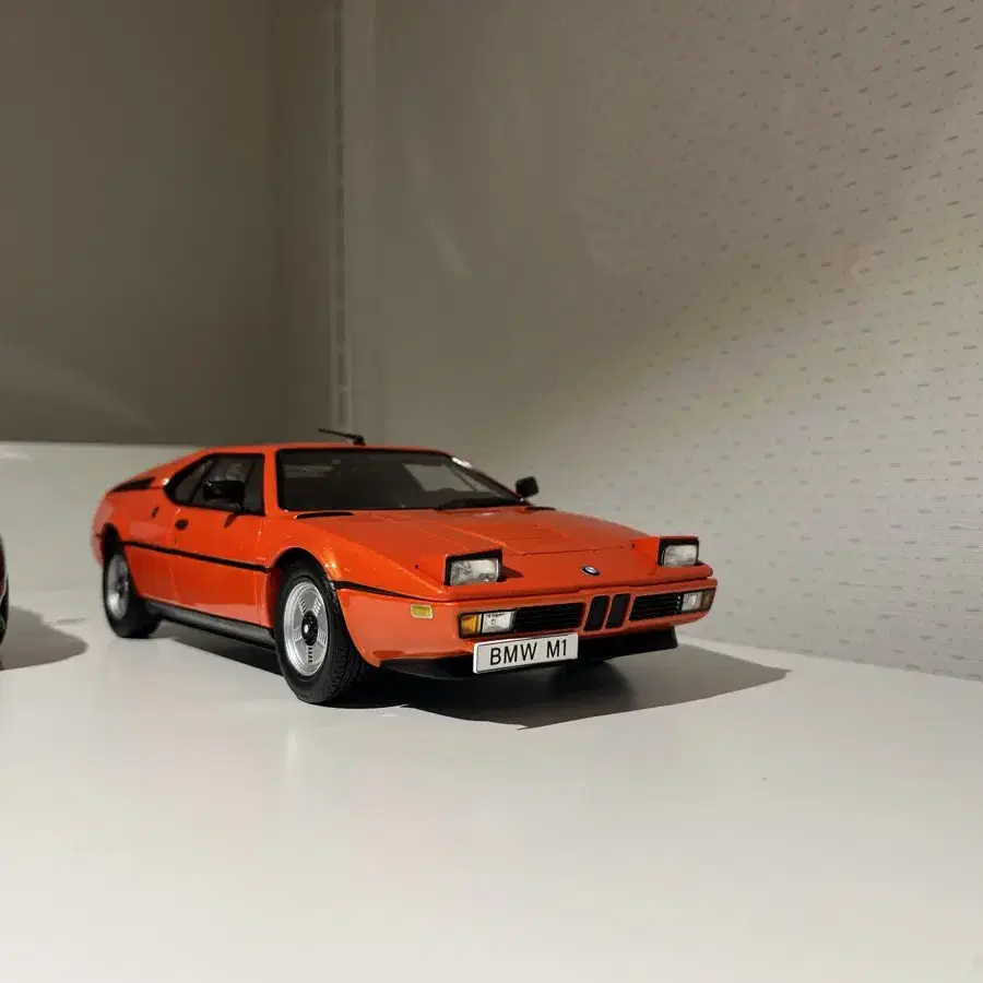 다이캐스트1:18 BMW M1 팝니다.