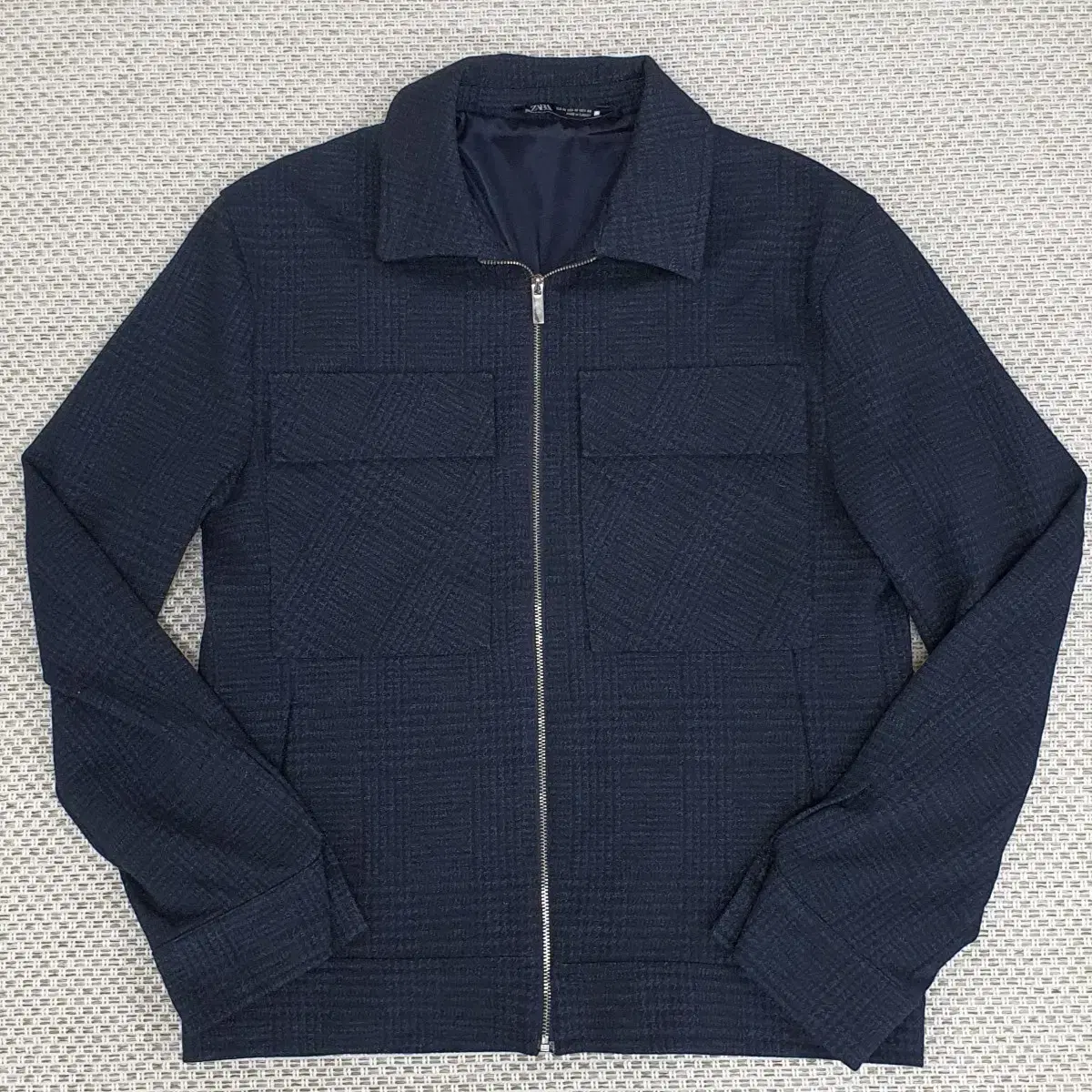 Zara Zip-up Jacket Men95