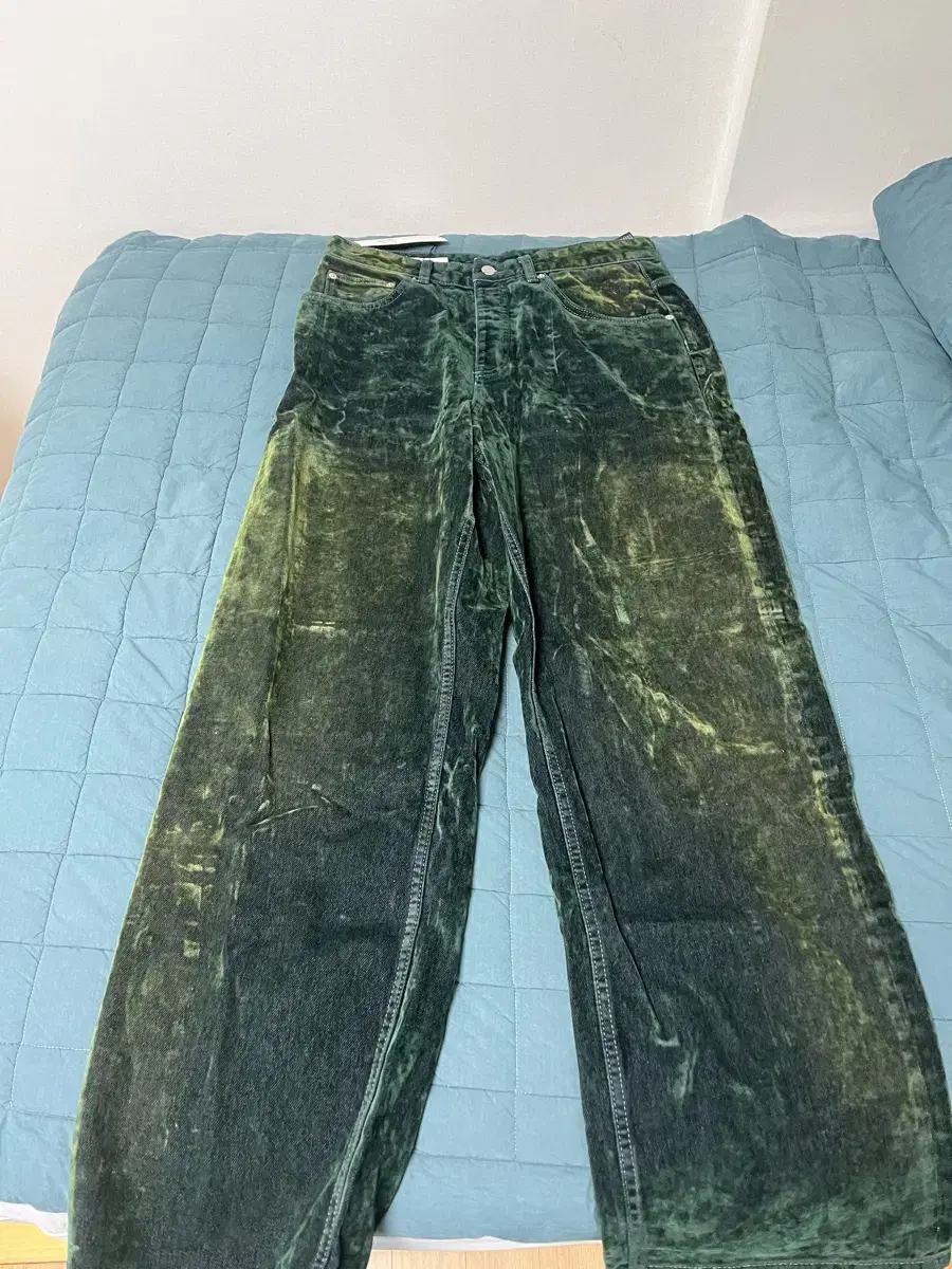 Zara wide-legged pants