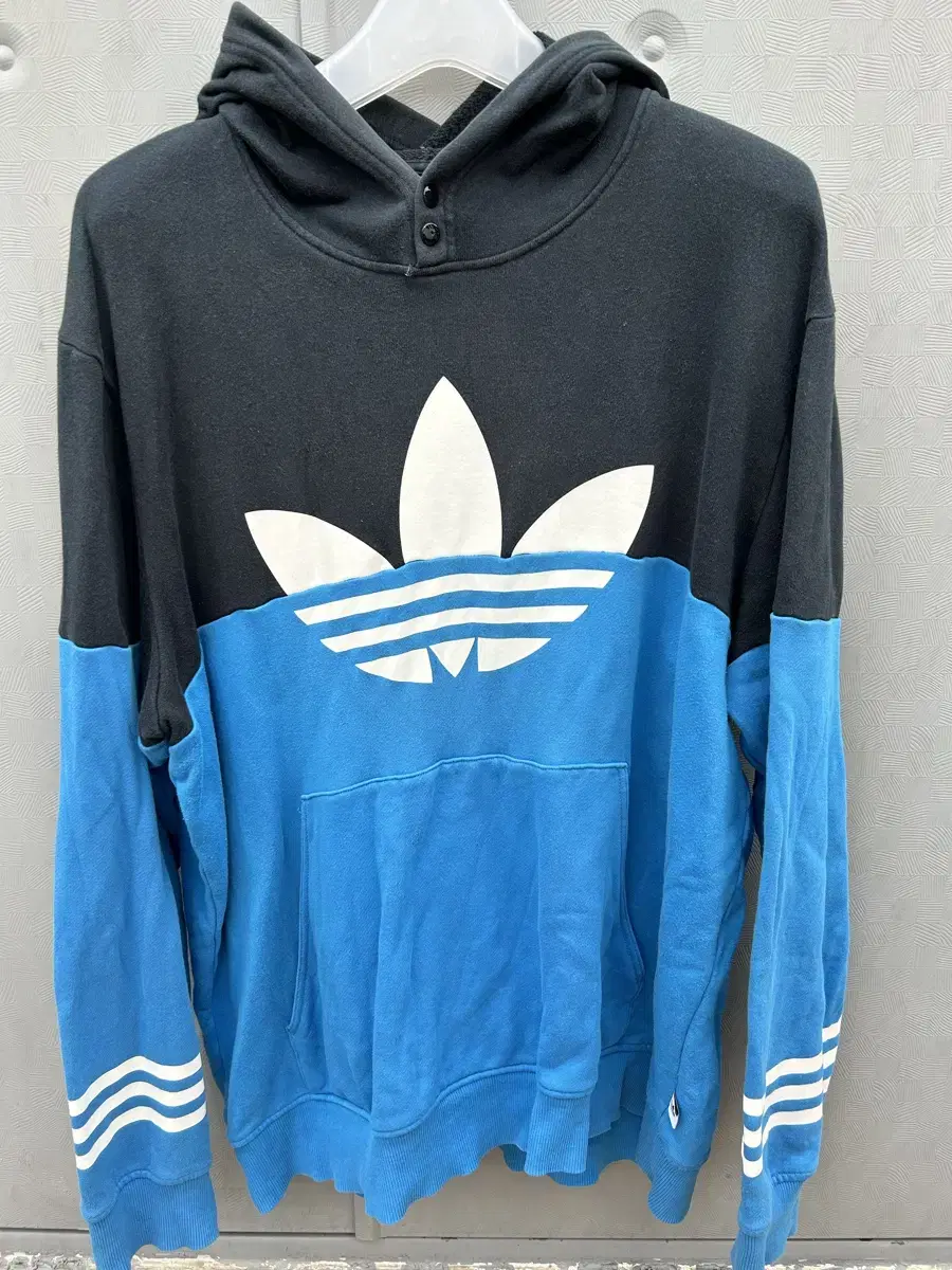 adidas Hooded Long Sleeve XL