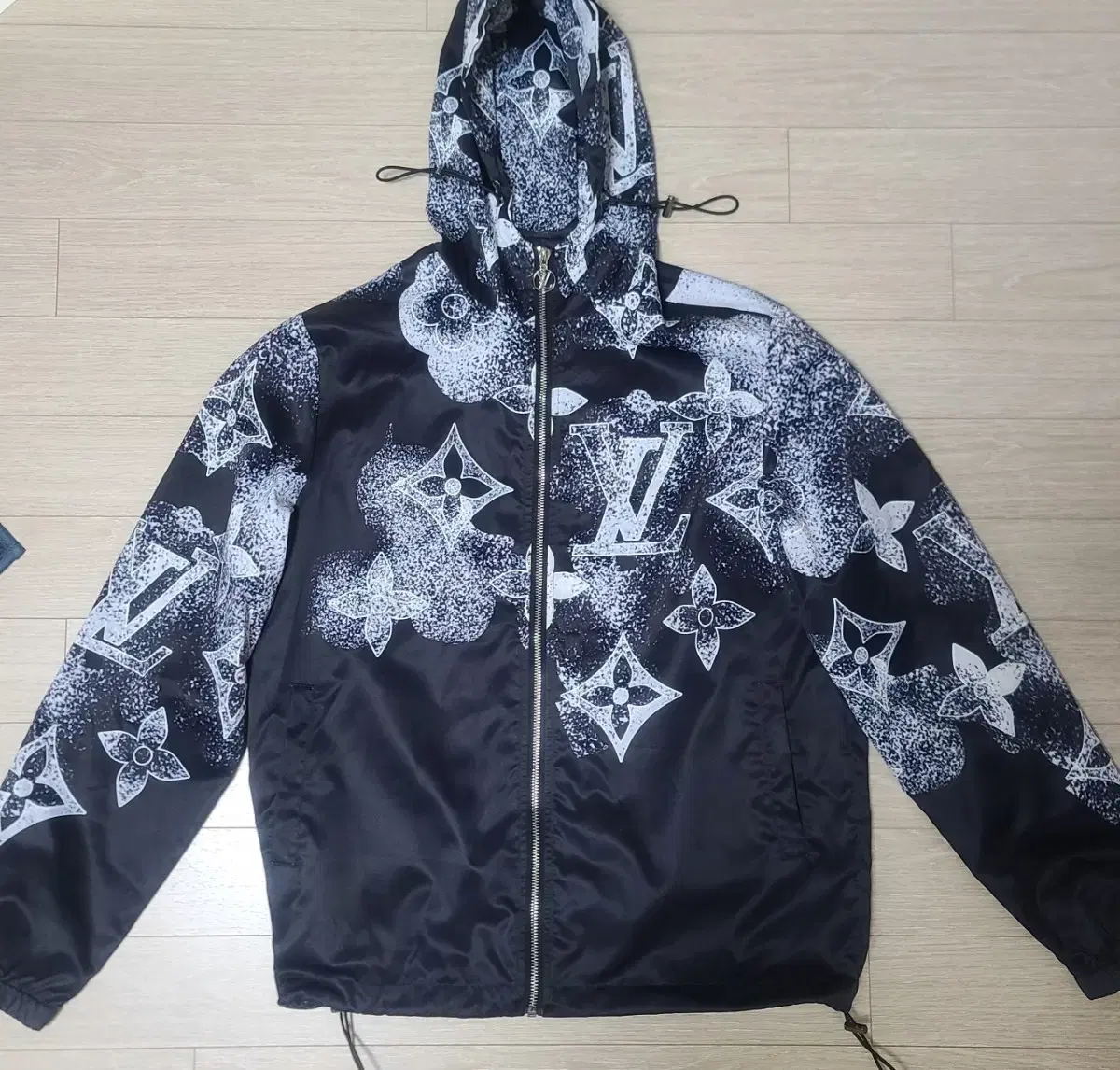 Jacket size L (size 100)