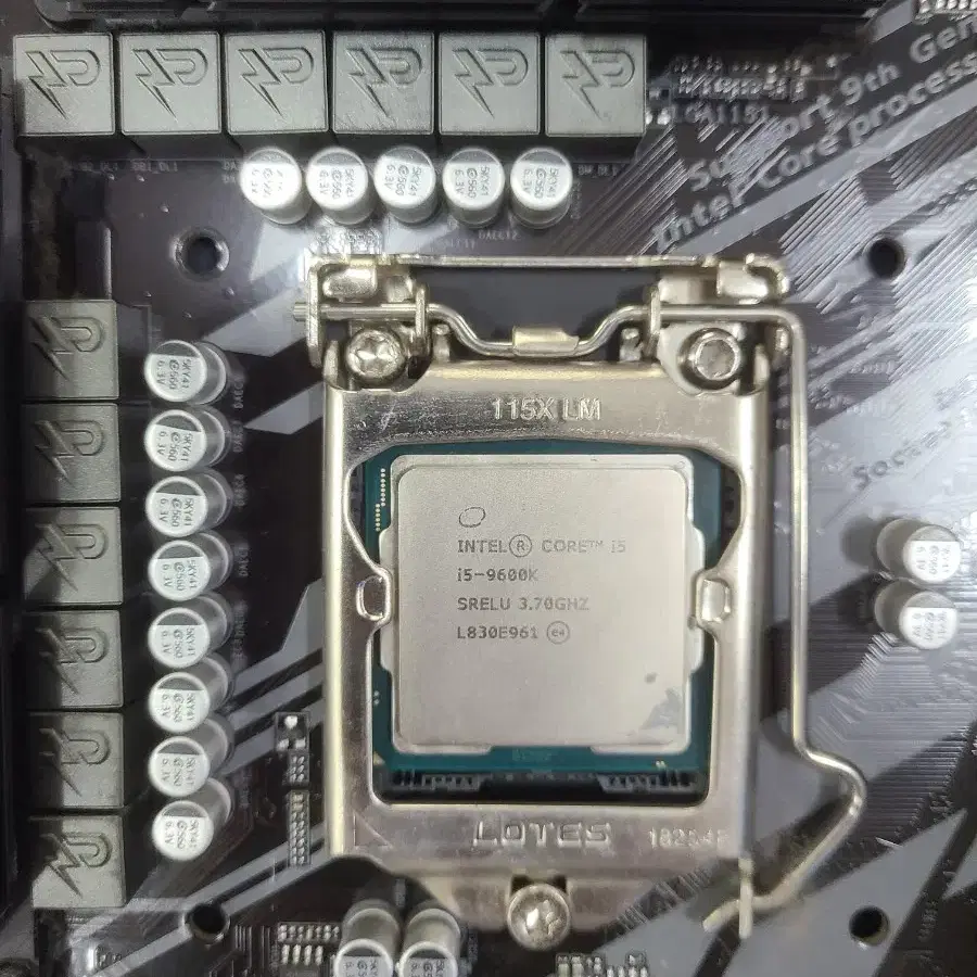 I5 9600K 기가바이트Z390 UD메인보드셋트