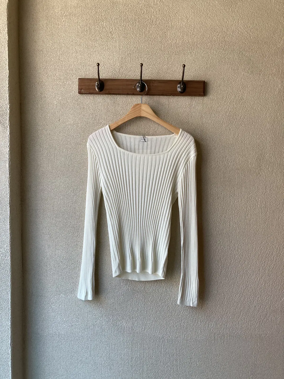 Cashmere Knit on Poetry