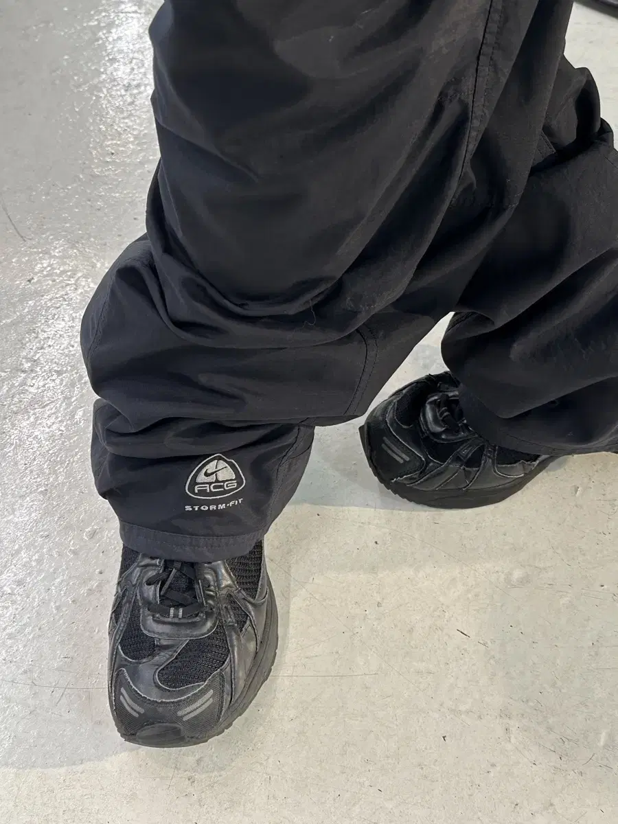 Nike ACG Hem Logo, Windblocker Nylon Pants