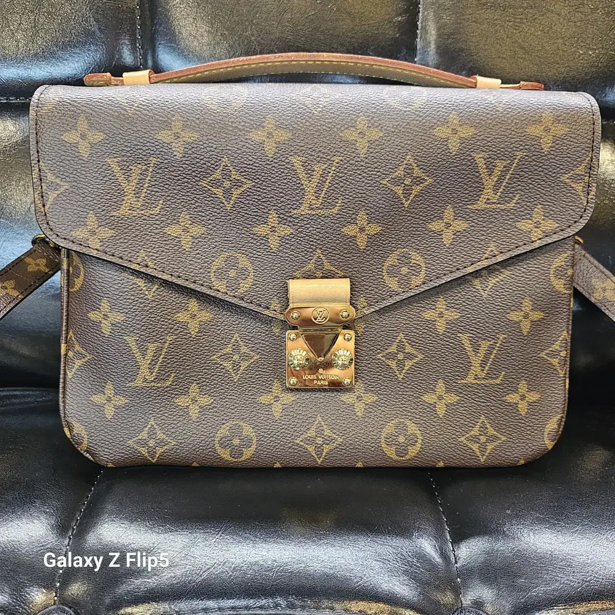 Louis Vuitton Pochette Mettis Monogram Canvas Tote Shoulder Bag