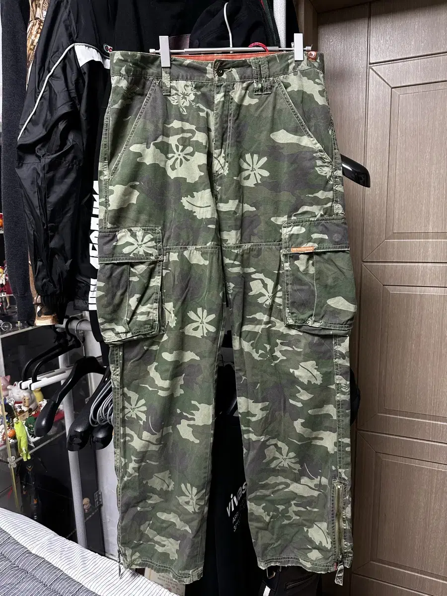 Gyaru Vintage Military-Look Cargo Pants