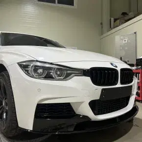 BMW F30 3시리즈 M스포츠 패키지 바디킷 및 튜닝 파츠