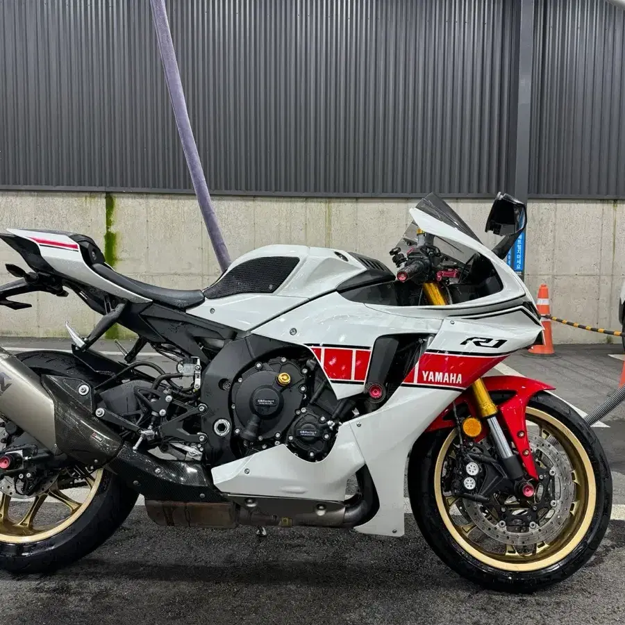 야마하 yzf-r1 60th 22년식 60주년컬러