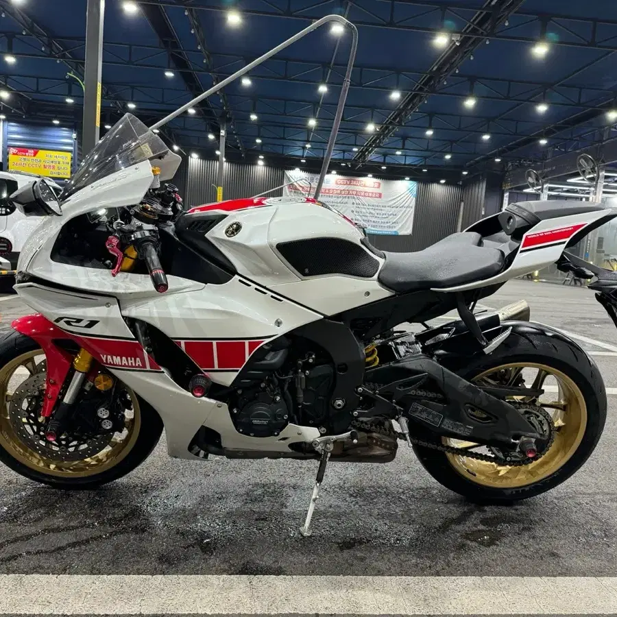 야마하 yzf-r1 60th 22년식 60주년컬러