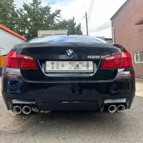 BMW F10 5시리즈 M5 앞뒤사이드 바디킷 컨버전 및 리어 디퓨저