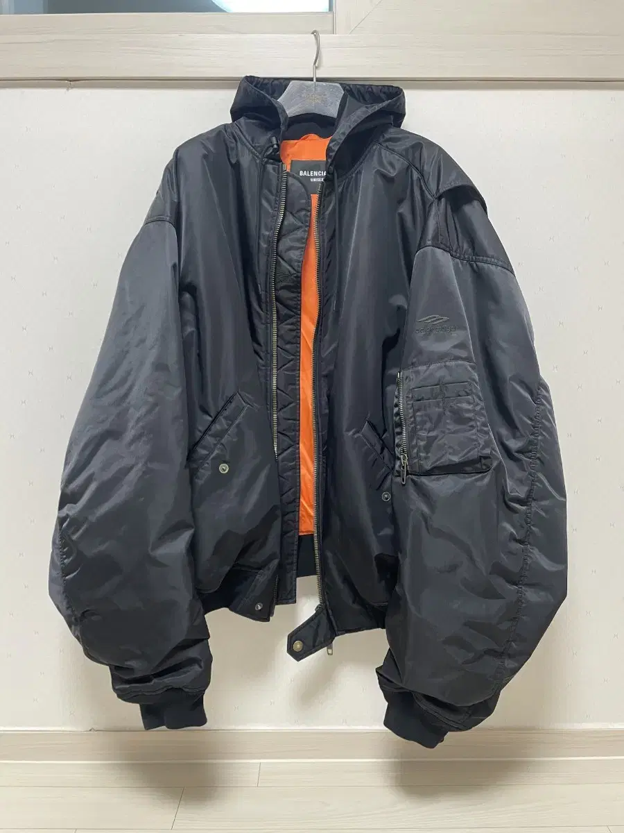 [2]Balenciaga 3B Bomber Black