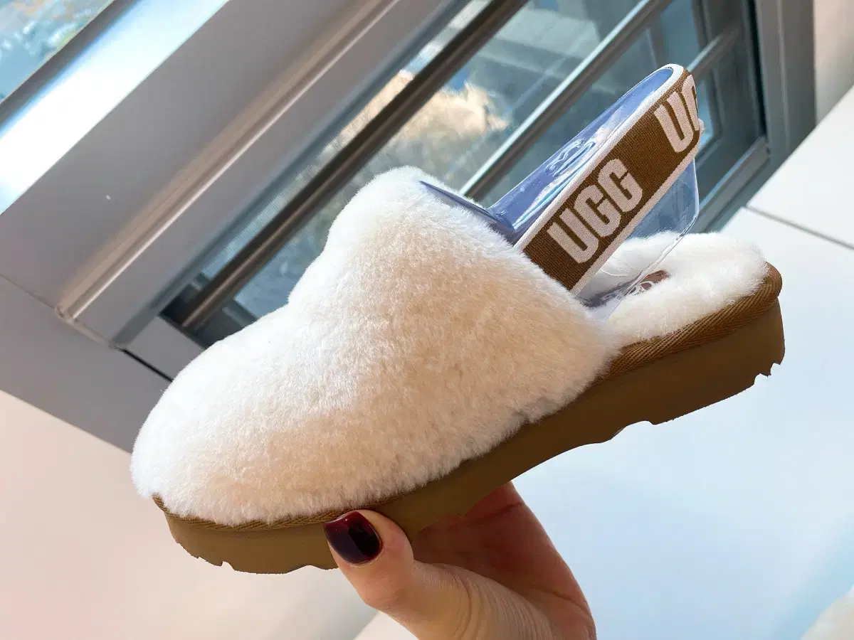 UGG 어그 키즈 슬리퍼