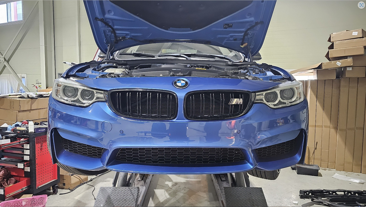 BMW F32 4시리즈 M4 앞 뒤 사이드 본네트 휀다 프론트립