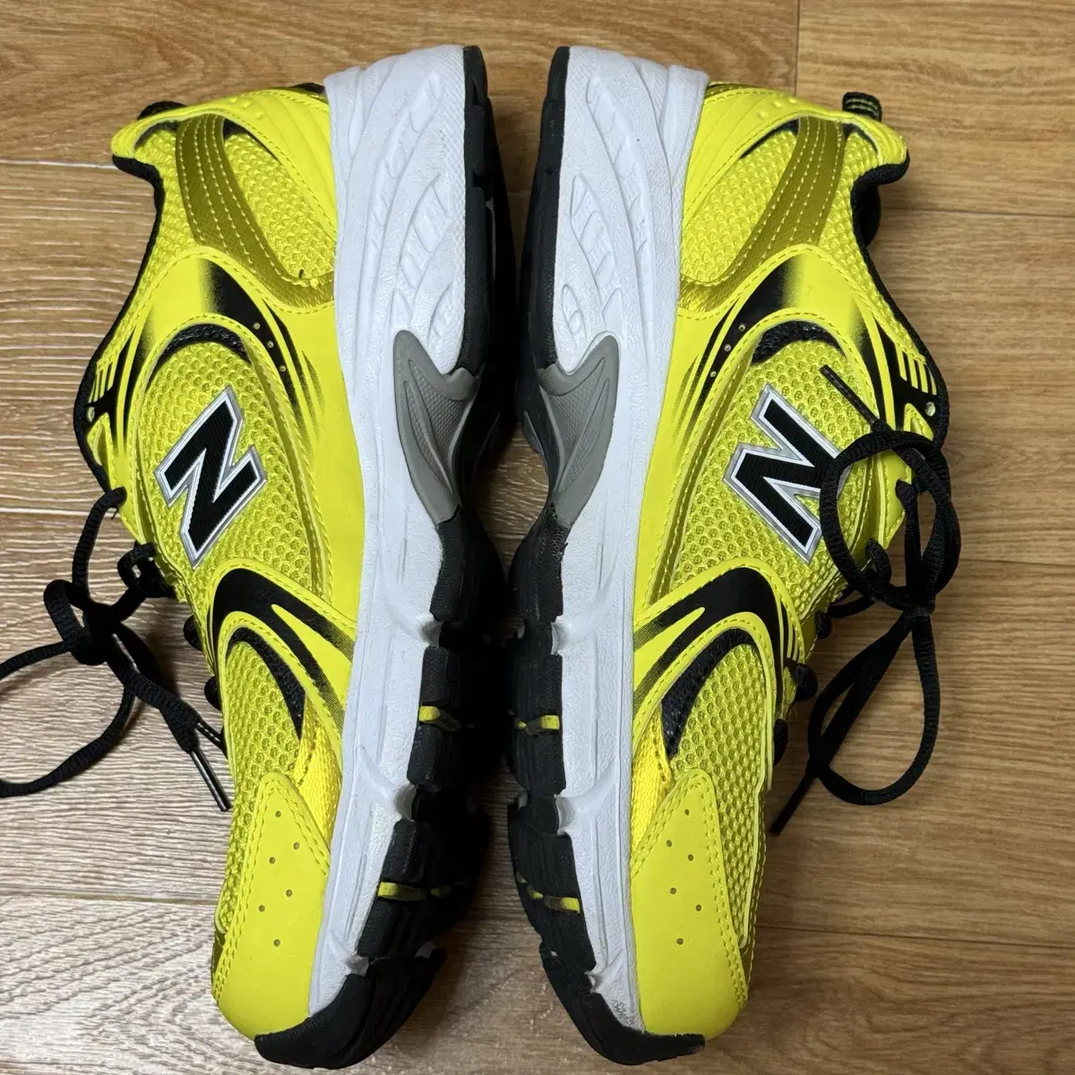 뉴발란스 530 Yellow