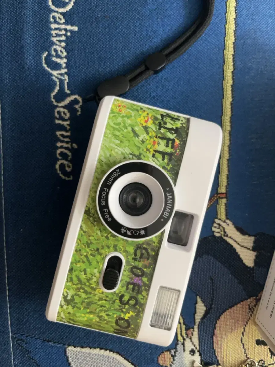 [Last Price Drop] Jannabi elly Film Camera Toy Camera For Sale