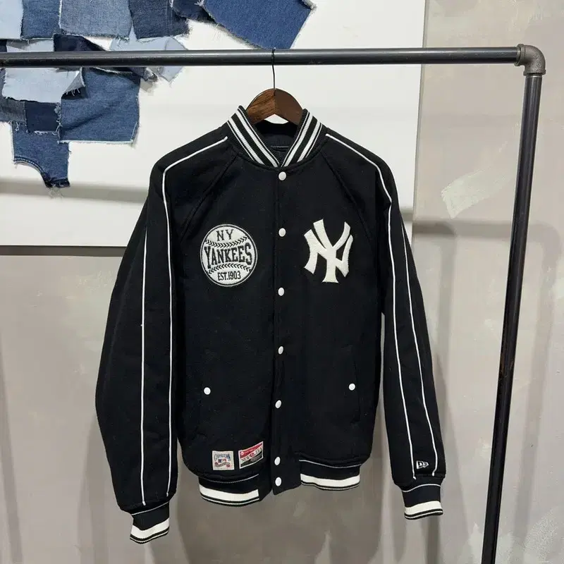 (100) New Era New York Yankees Baseball Jumper Varsity Jacket